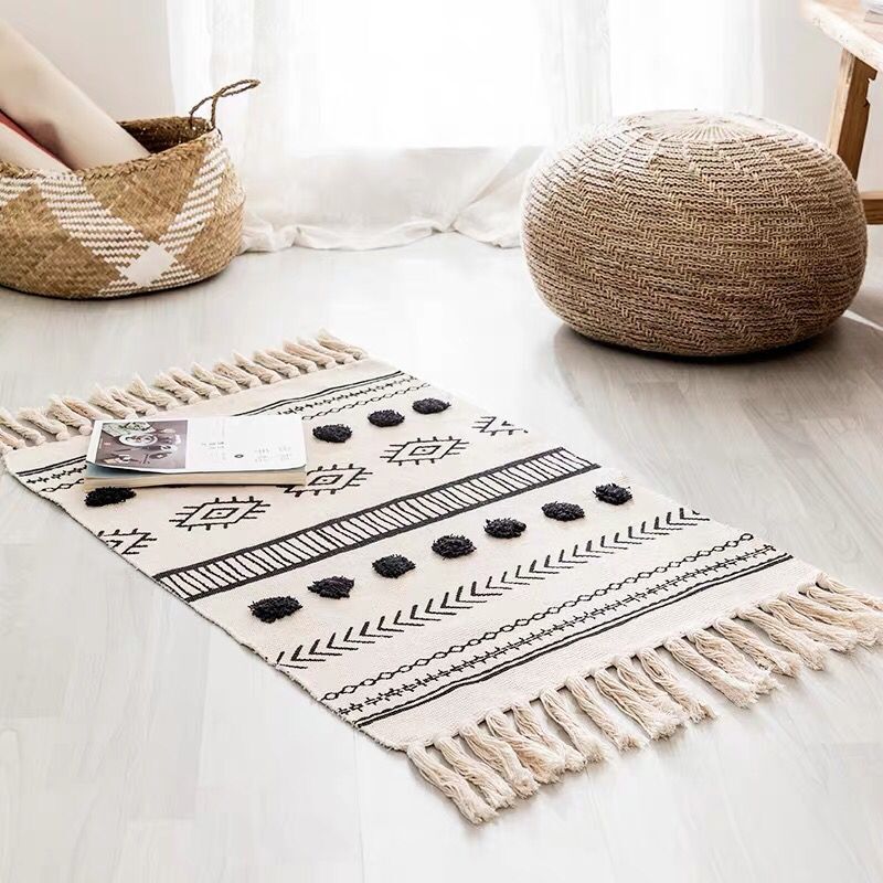 Retro Bohemian Hand Woven Cotton Linen  Tassel Carpet Rug Bedside Rug Geometric Floor Mat Living Room Bedroom Carpet Home Decor