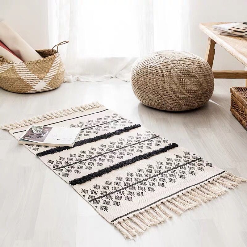 Retro Bohemian Hand Woven Cotton Linen  Tassel Carpet Rug Bedside Rug Geometric Floor Mat Living Room Bedroom Carpet Home Decor